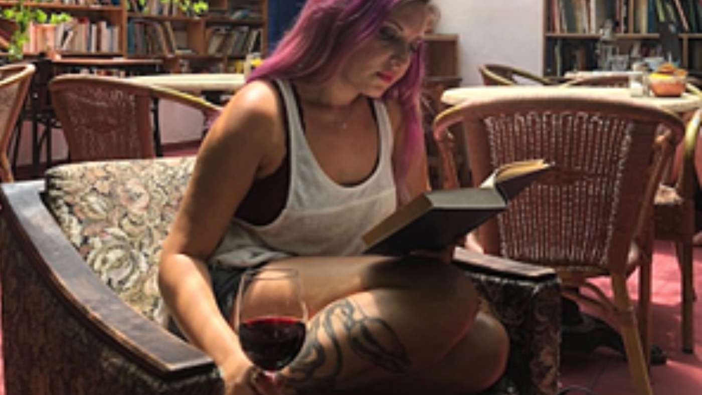 HoneyImHome c